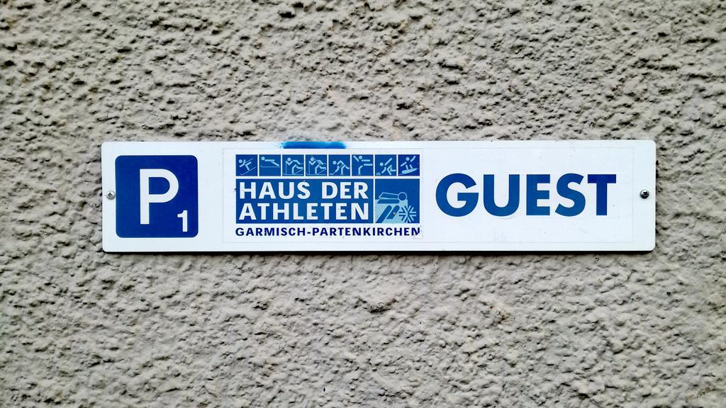 Hostel Der Athletenガルミッシュ・パルテンキルヒェン エクステリア 写真